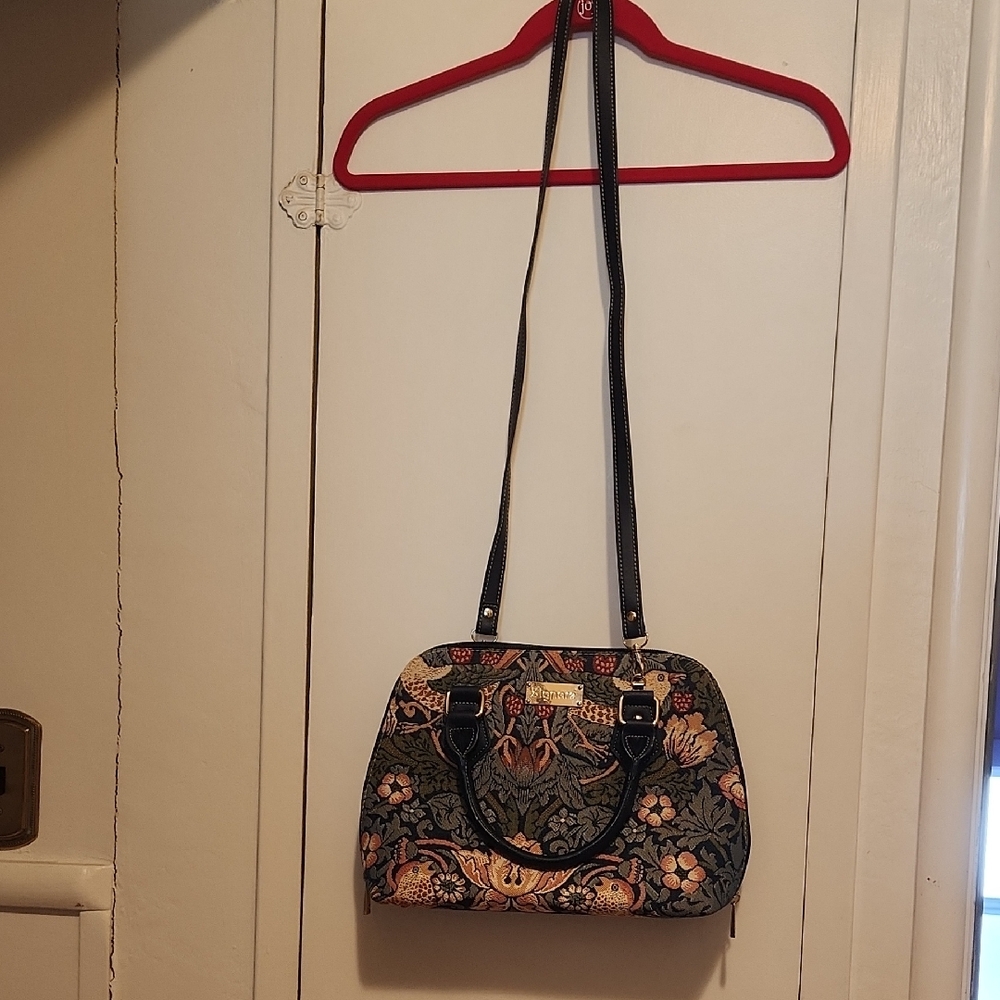 🔥William Morris' "Strawberry Theif," Floral Patterned  Tapestry Handbag